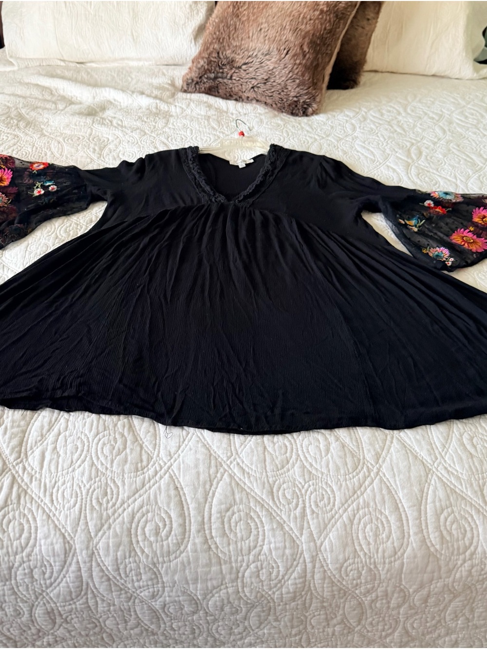 Umgee XL Black Boho Embroidered Floral Mesh Sleeve Mini Dress